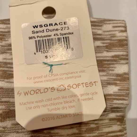 3/$20 💚 Altar’d State worlds softest socks - Picture 5 of 5